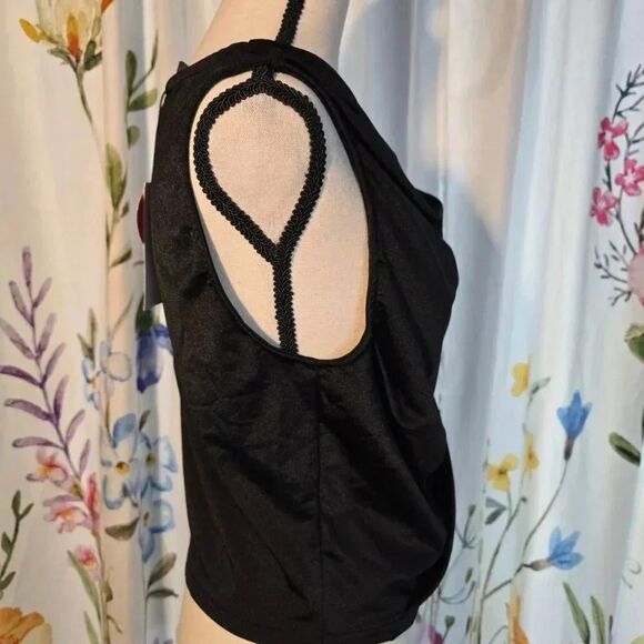 NWT Cider Women's Cowl Neck Knotted Crop Tank Black Size Medium New - Picture 5 of 11